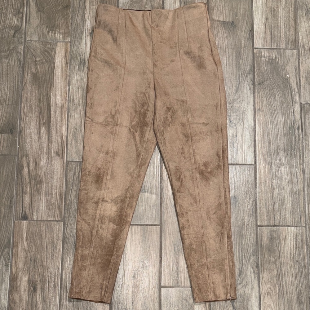 Zara Black and Tan Pants